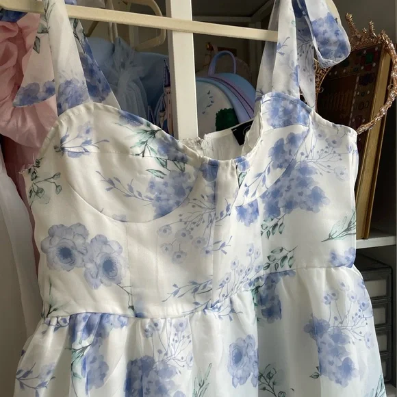 Beautiful House of CB inspired Maxi Dress - Worn Once - Size XL - Picture 4 of 6